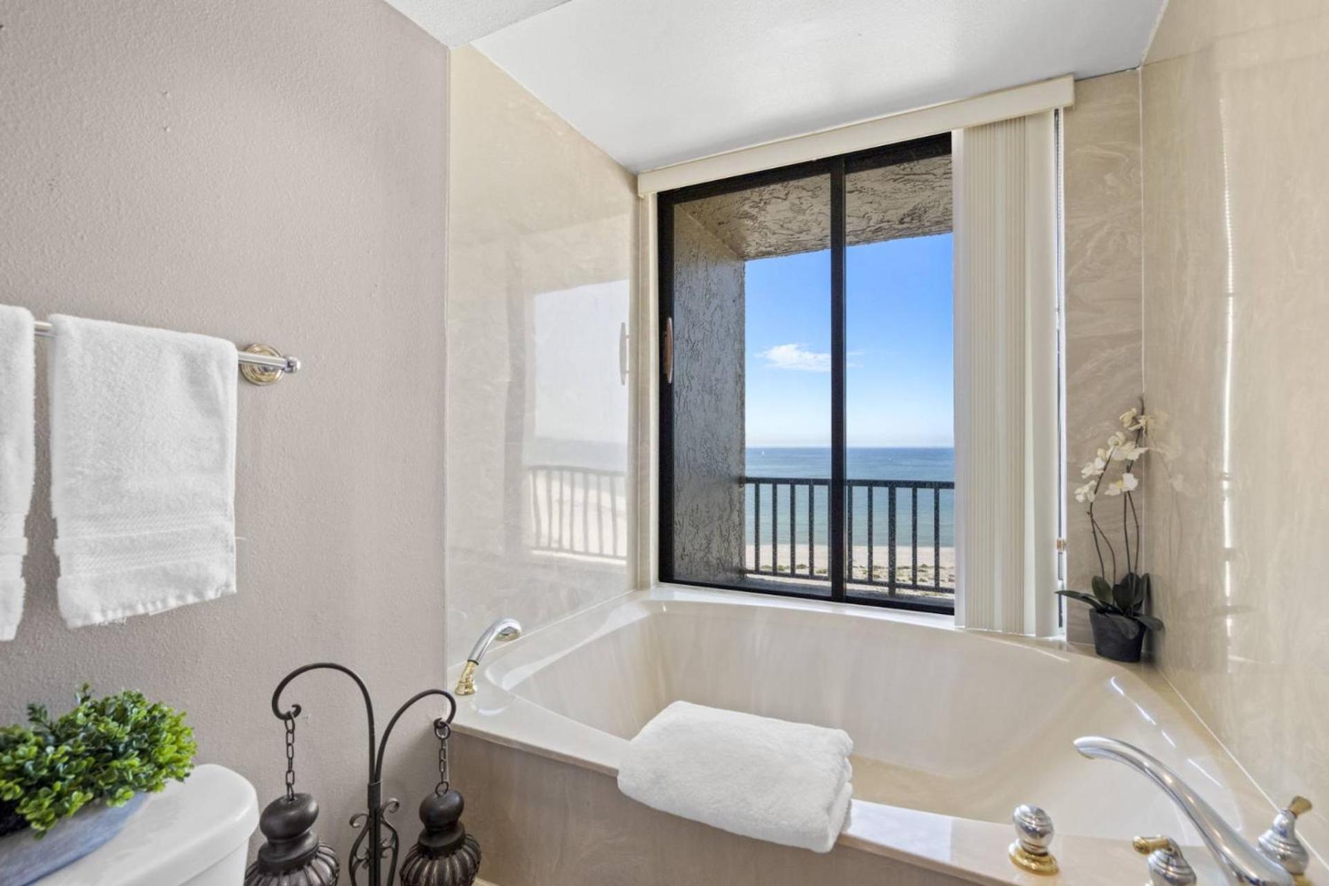 1208 Lighthouse Towers Villa Clearwater Beach Buitenkant foto